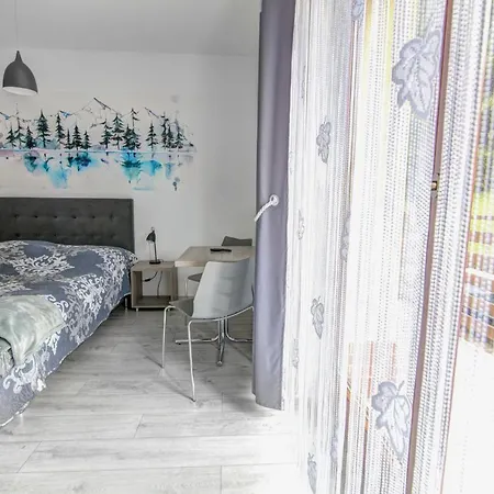Pod Zegarem - W Cenie Parking, Szybkie Wifi, Duzy Ogrod, Wiata Grilowa!