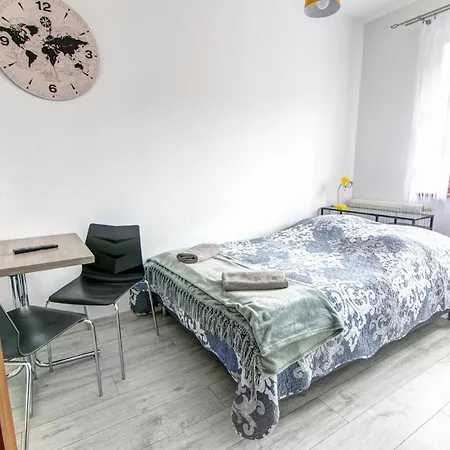Pod Zegarem - W Cenie Parking, Szybkie Wifi, Duzy Ogrod, Wiata Grilowa! Krynica Zdrój