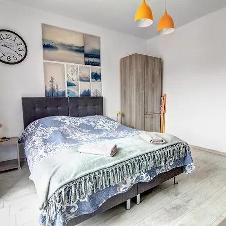 Pod Zegarem - W Cenie Parking, Szybkie Wifi, Duzy Ogrod, Wiata Grilowa! Krynica Zdroj